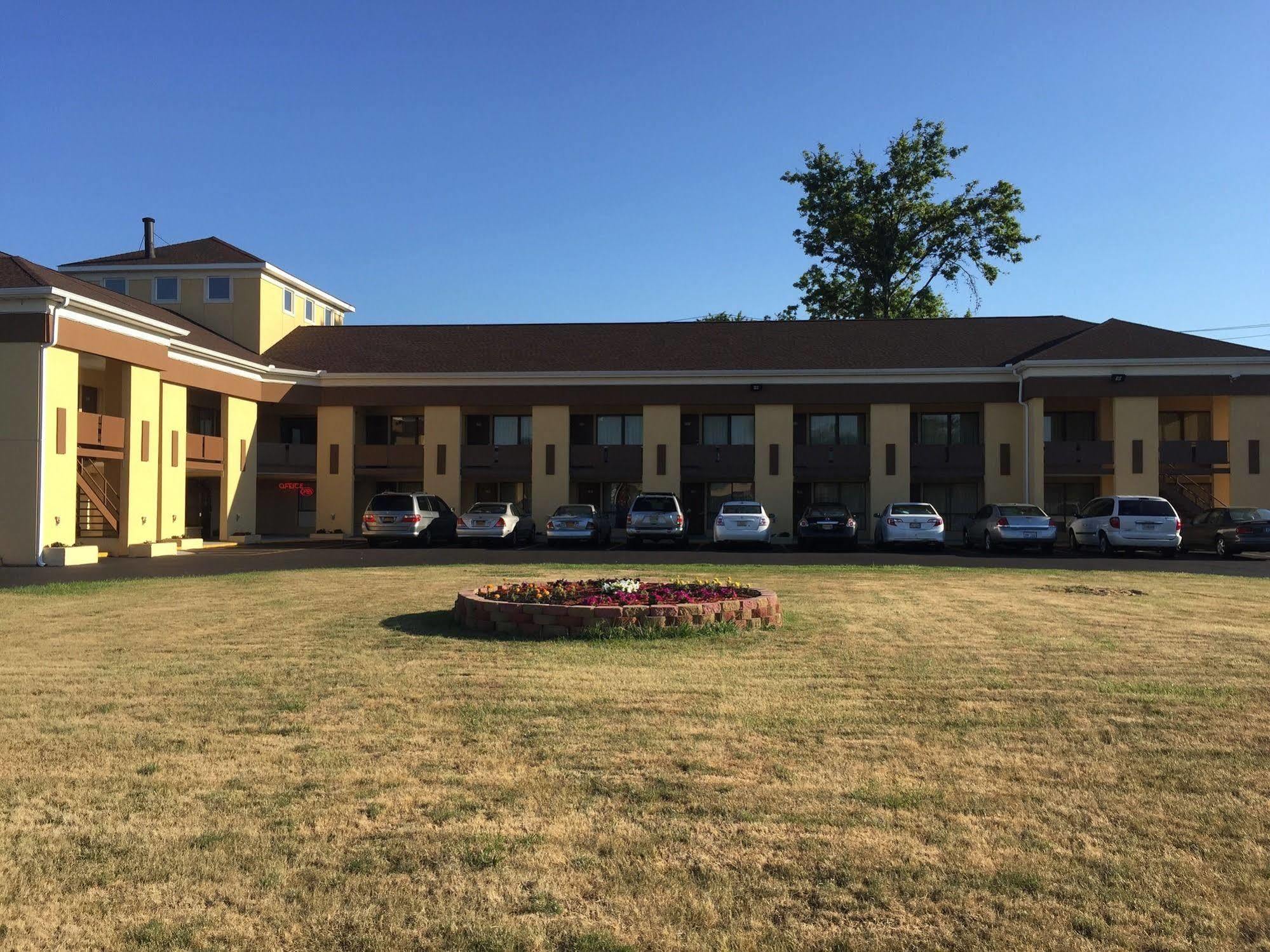 Scottish Inns Tonawanda Ngoại thất bức ảnh
